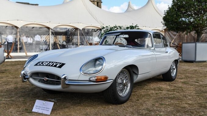 Jaguar E-Type Coupé Series 1 ‘Flat Floor’ 3.8 1962 Chassis #161-5390 1962 Jaguar E-Type Series 1 ‘Flat Floor’ 3.8