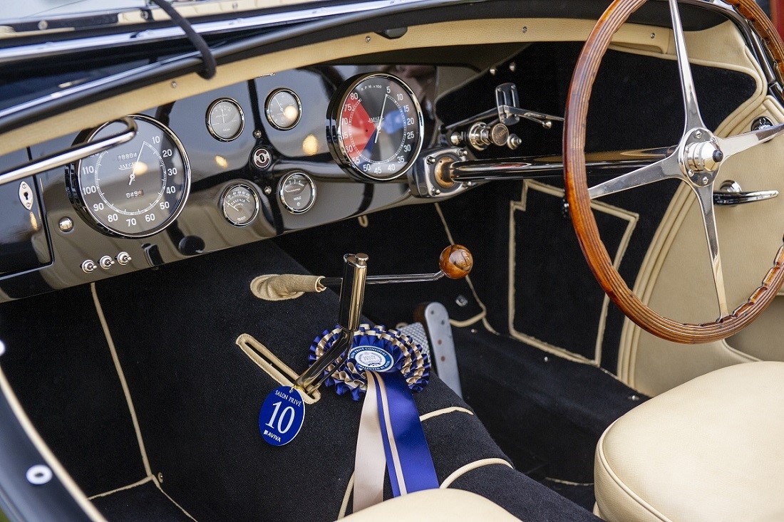 1937 Bugatti Type 57S by Corsica interior