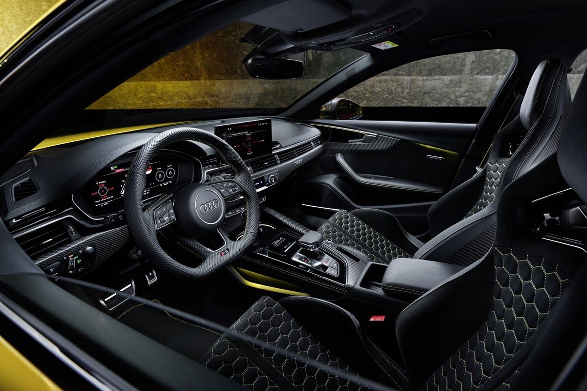 Audi RS 4 Avant edition 25 years interior